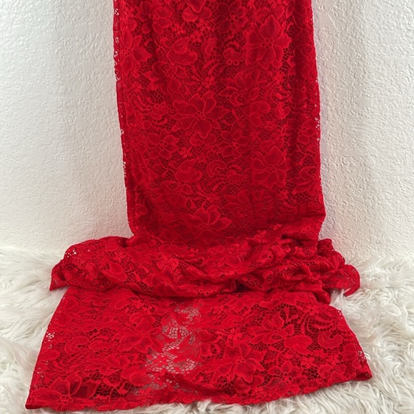 FASHION NOVA Elegant Sexy Lace Maxi Dress Red Size Small NEW - Picture 5 of 11
